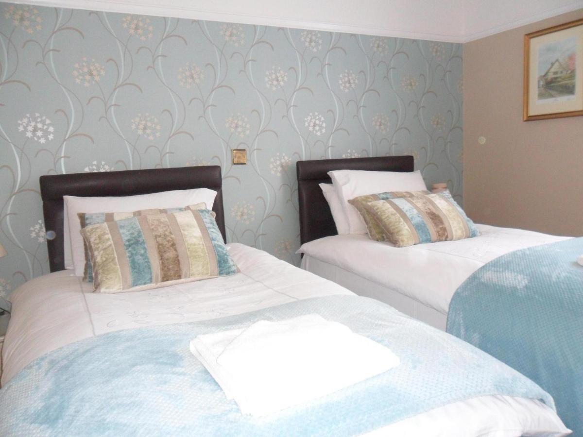 Cleave Court Guest House Λαντούντνο Εξωτερικό φωτογραφία