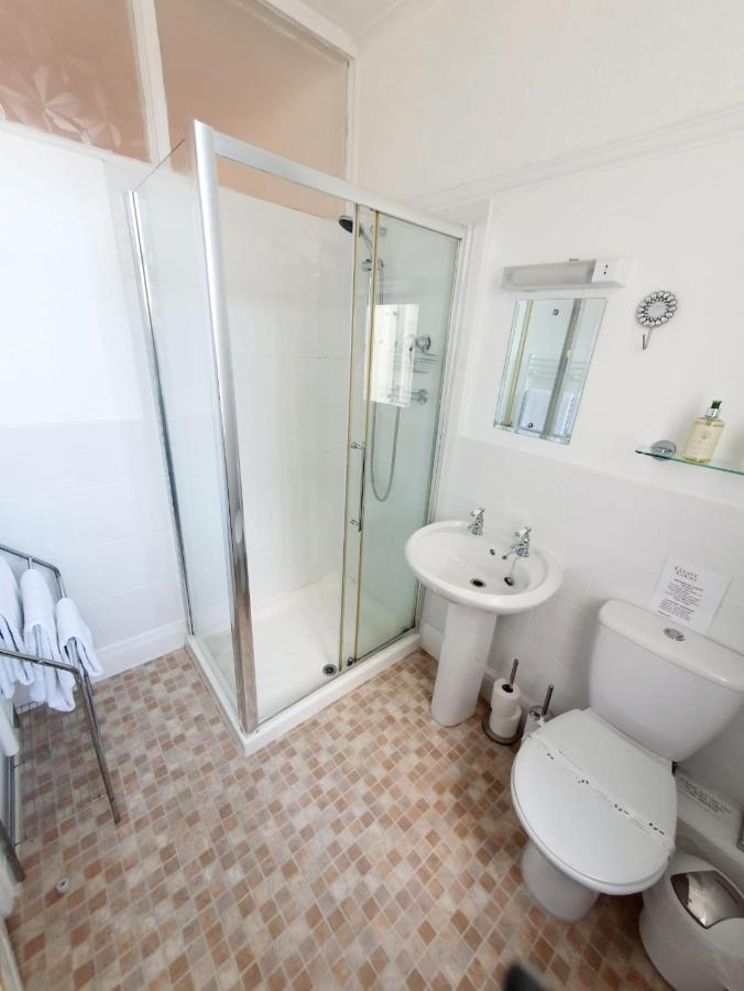 Cleave Court Guest House Λαντούντνο Εξωτερικό φωτογραφία